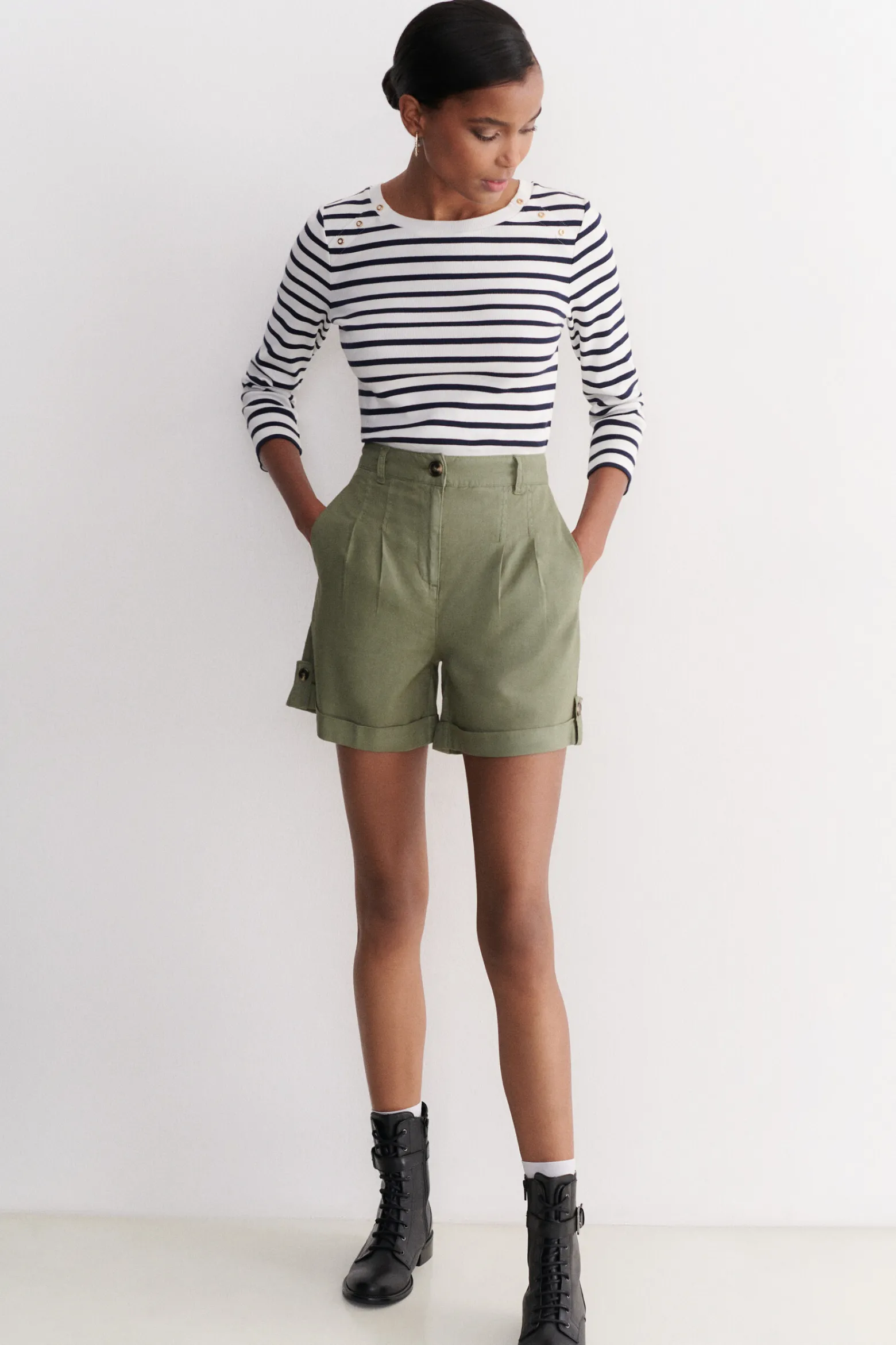 Short Castino Casual Vert Kaki Femme*CAROLL Cheap