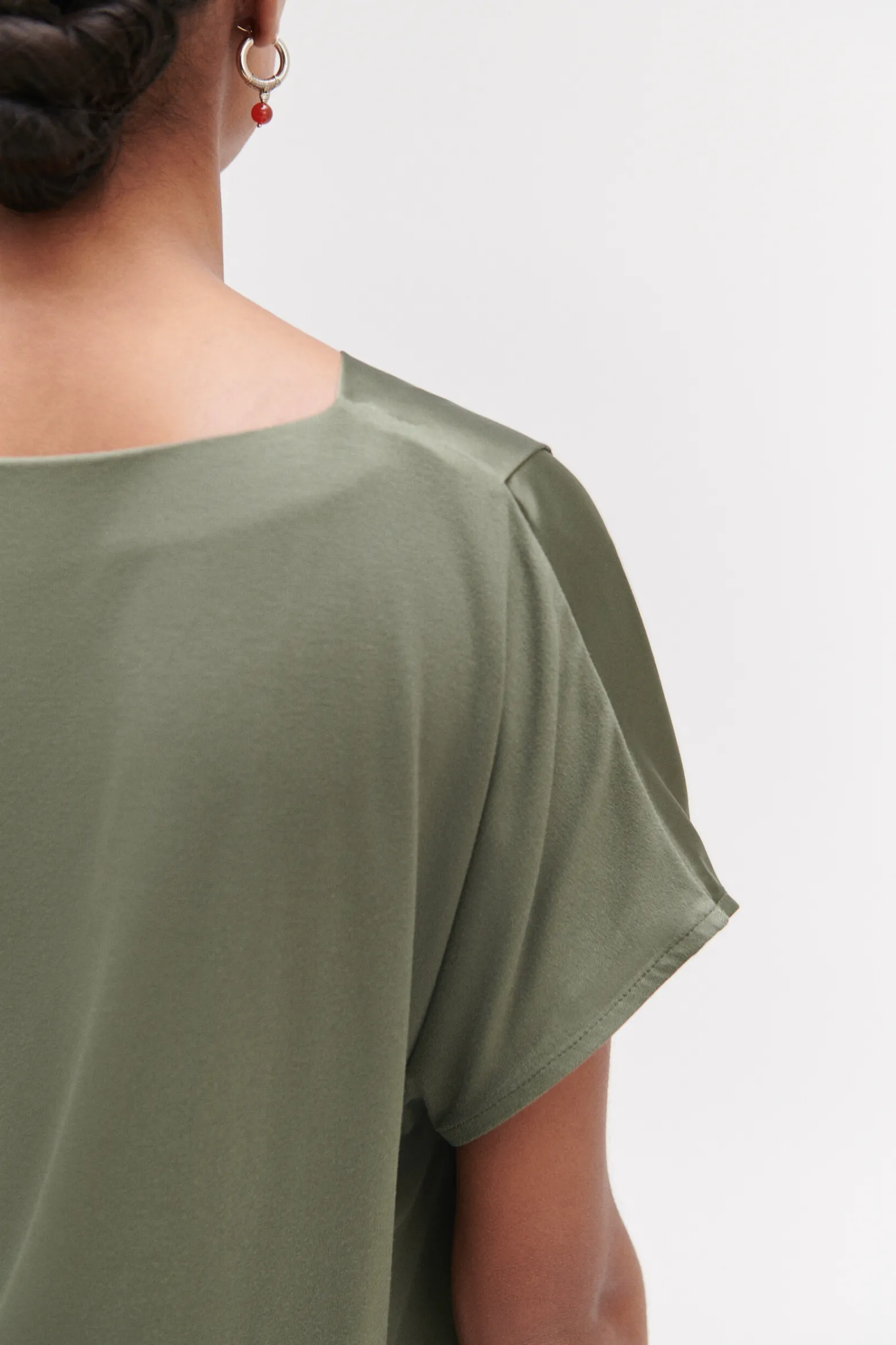 Top Victor Satine Vert Kaki Femme*CAROLL Flash Sale